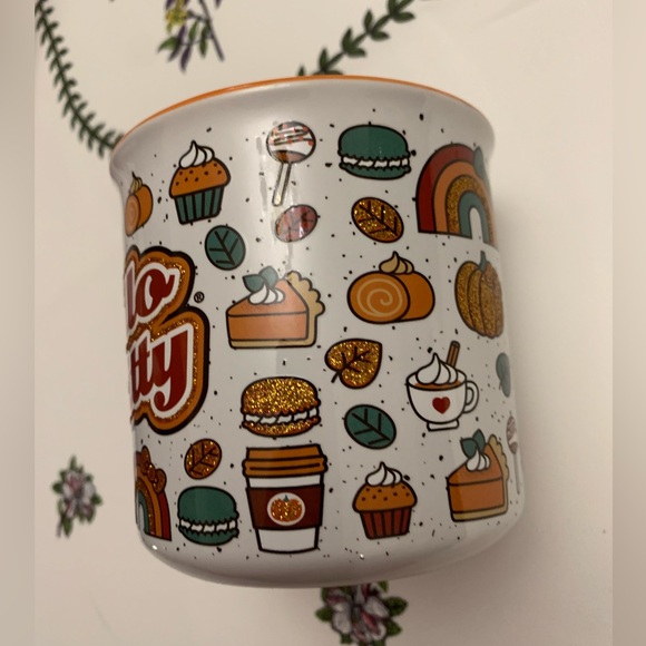 🎃Hello Kitty Sanrio Fall Glitter Pumpkin Coffee Mug Ceramic Double Sided New - Picture 2 of 3